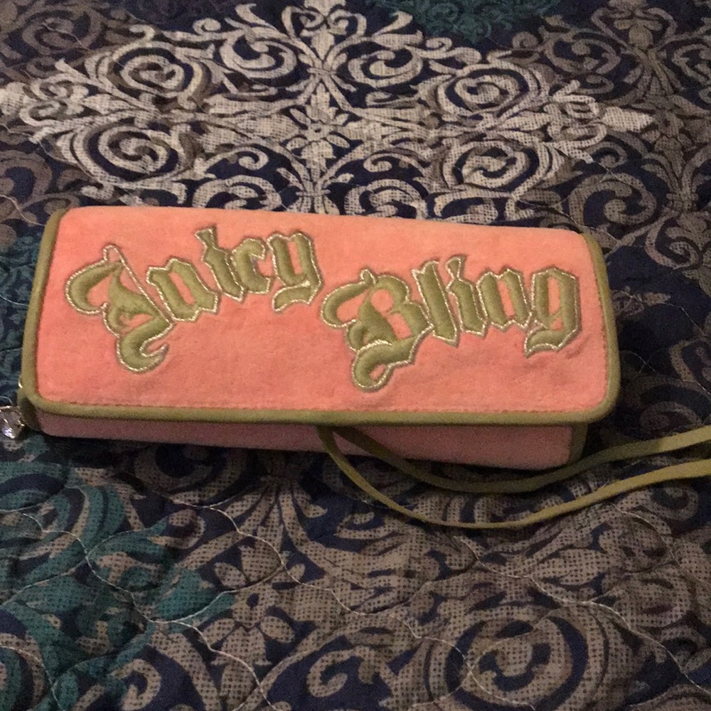 Juicy Couture Jewelry or make up bag
